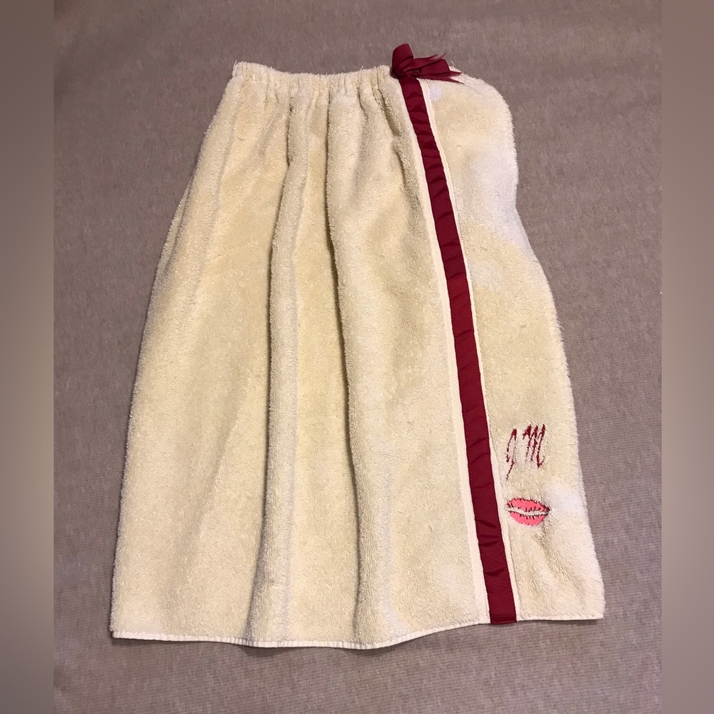 JM Monogram Bath Towel Wrap Cover 
Cotton Terry Cloth Ribbon Elastic Velcro